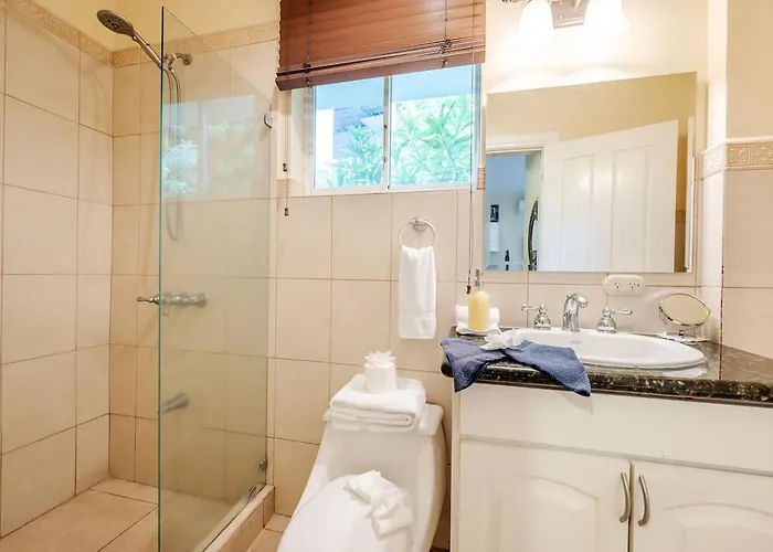 Nube Nueve 5br W Pool & Ocean Views Ferienhaus *