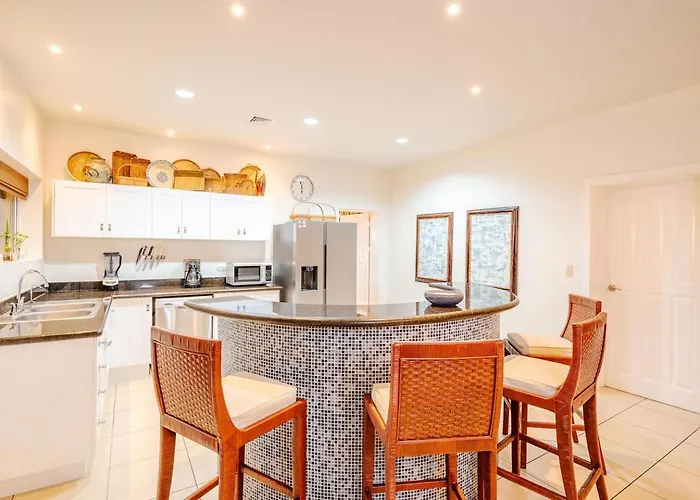 Ferienhaus Nube Nueve 5br W Pool & Ocean Views *