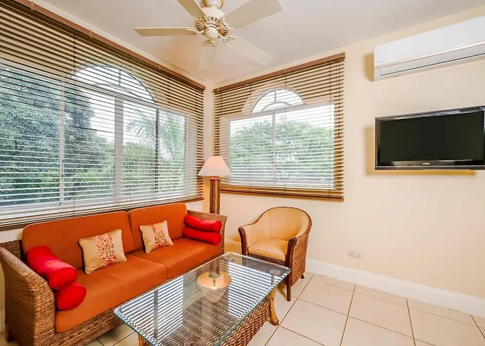 Nube Nueve 5br W Pool & Ocean Views Playa Hermosa (Guanacaste)