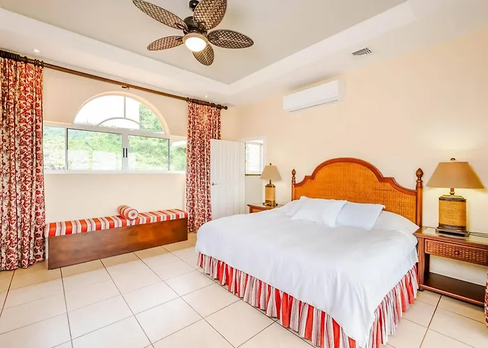 Ferienhaus Nube Nueve 5br W Pool & Ocean Views *